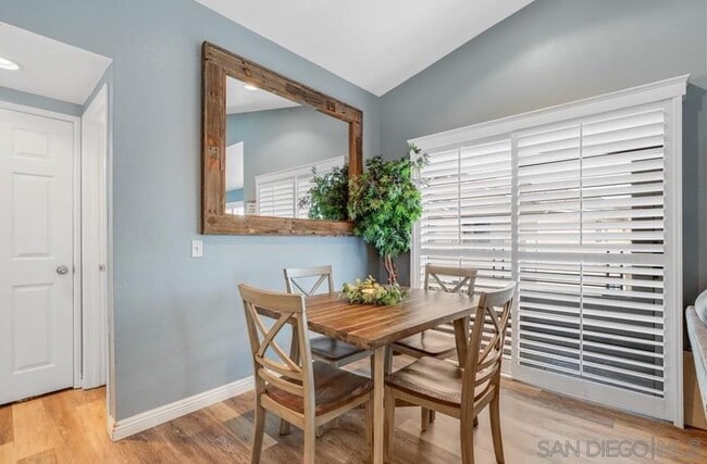 Building Photo - 1138 De Leon Dr