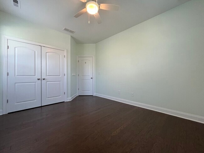 Building Photo - 17027 Challory Gln Wy