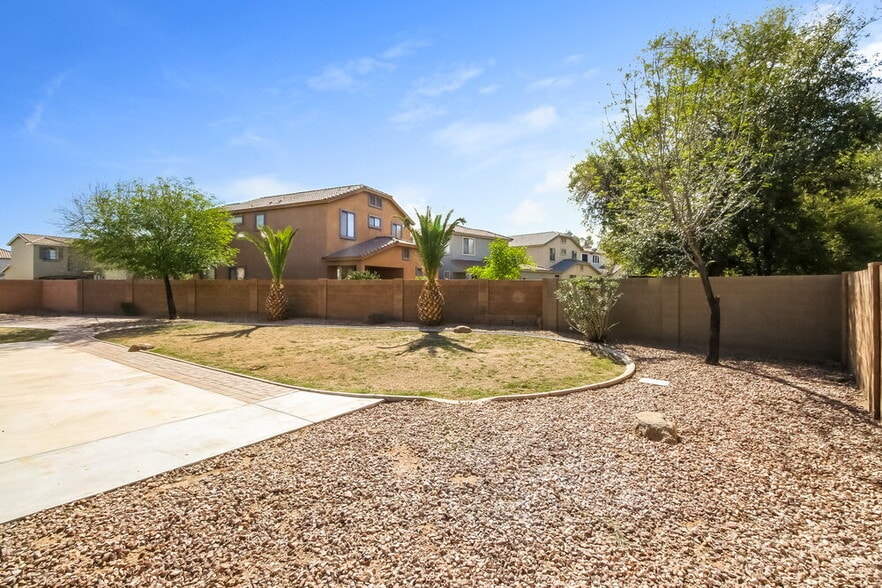 Building Photo - 4045 E Trigger Way