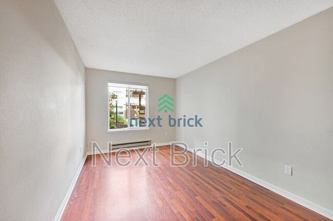 Building Photo - 10501 8th Ave NE