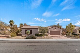 Building Photo - Single story 3 Bed 3 Bath beauty in Sun Ci...