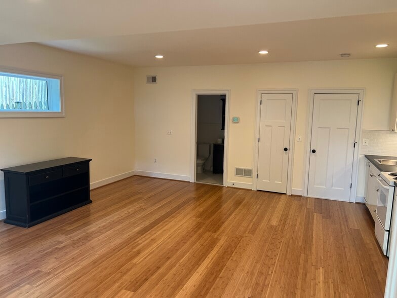 Main room - 2726 N Harrison St