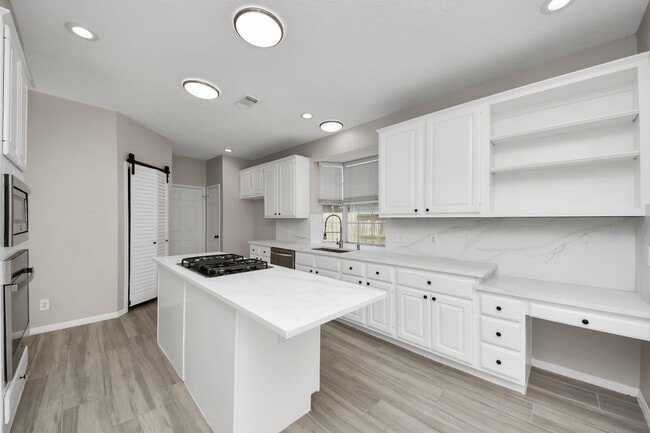 Building Photo - 1335 Crescent Pkwy Ct