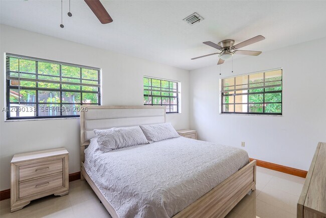Building Photo - 4671 SW 155th Pl