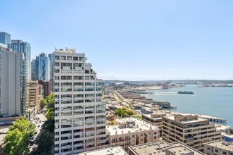 Building Photo - 1 bedroom in Seattle WA 98121