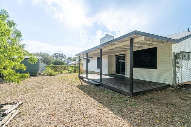 Building Photo - 8312 Roan Ln