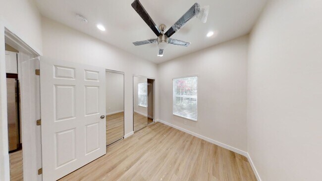 Building Photo - Cozy 4BD/2BA House on Gary with Beautiful Yard