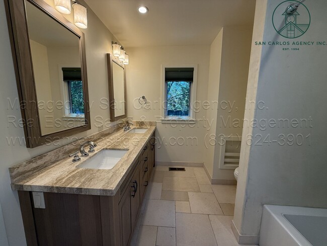 Building Photo - Charming and Refreshed Three Bed Carmel Wo...
