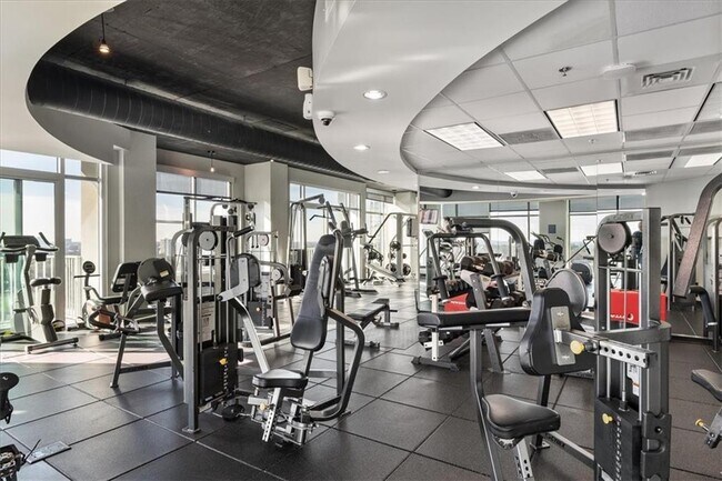 Building Photo - 250 Pharr Rd NE