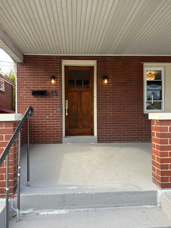 Building Photo - 114 Augusta St