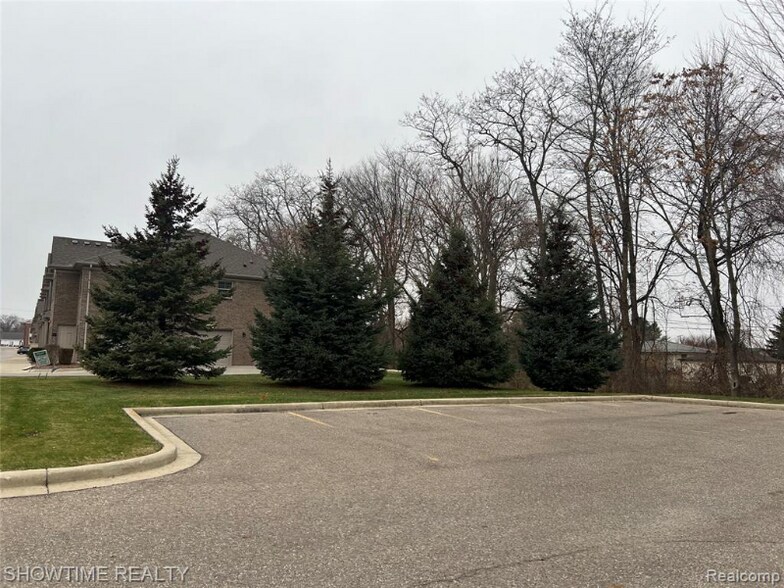 Building Photo - 8357 Williamstown Dr