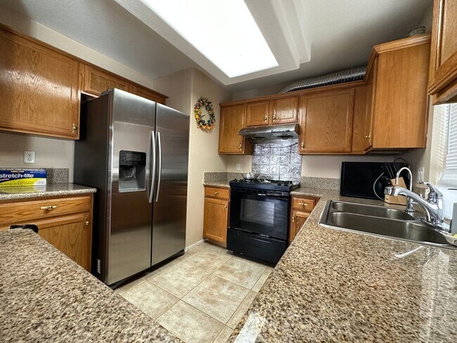 Building Photo - Beautifully Maintained Home Near Schools &...