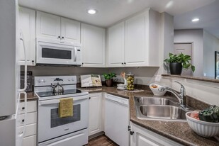 Building Photo - Sycamore Canyon Apartments