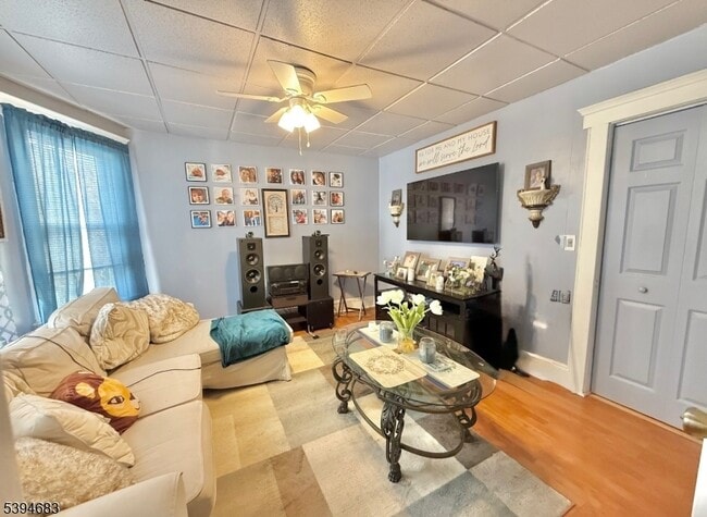 Building Photo - 140 Liberty St