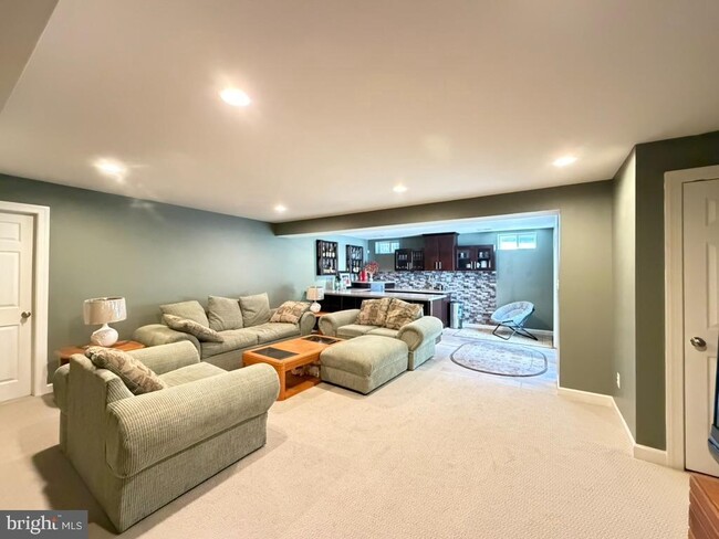 Building Photo - 9804 Anvil Ct