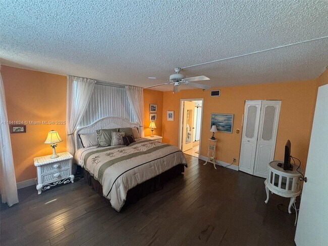 Building Photo - 14575 Bonaire Blvd