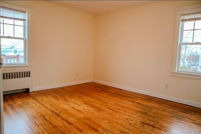 Building Photo - 2233 Private Dr