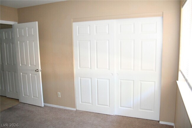 Building Photo - 2894 Lilac Ct