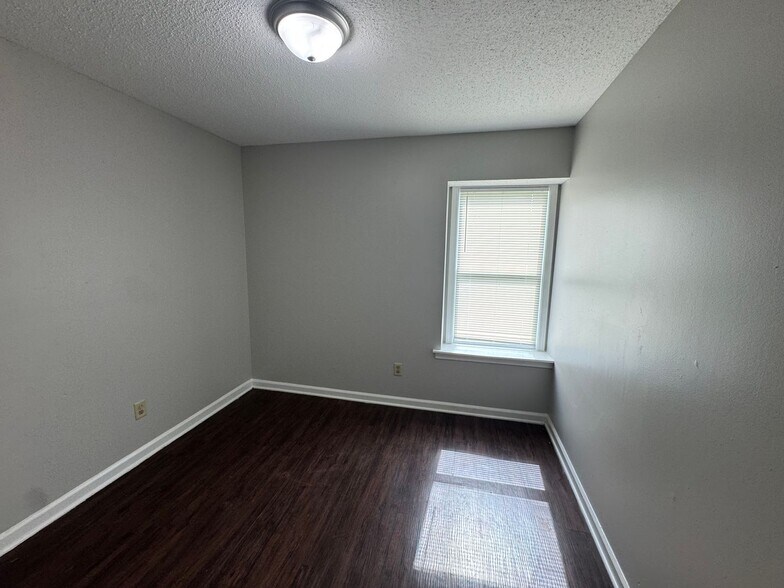 Building Photo - 4559 Quail Ridge Trail