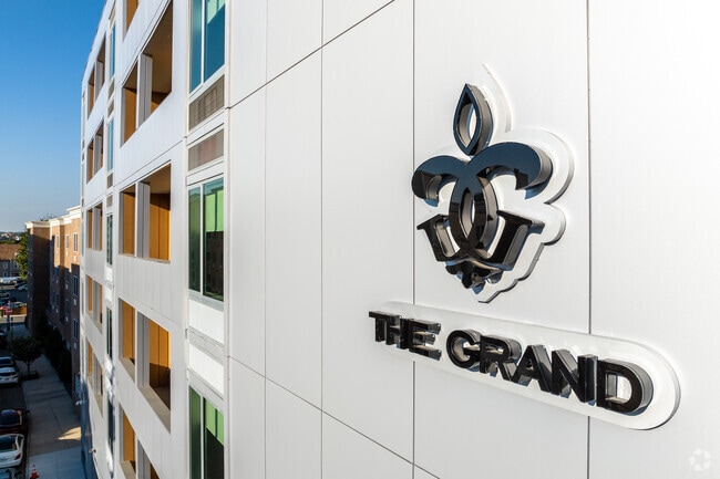 Building Photo - The Grand