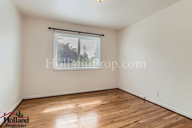 Building Photo - 5th 224-232 -Reside with me LLC