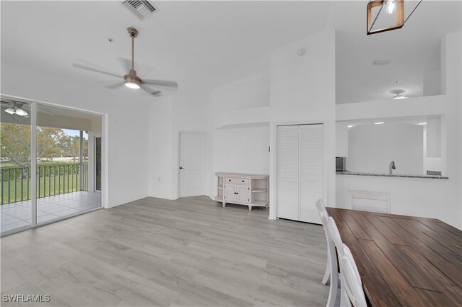 Building Photo - 365 Stella Maris Dr N