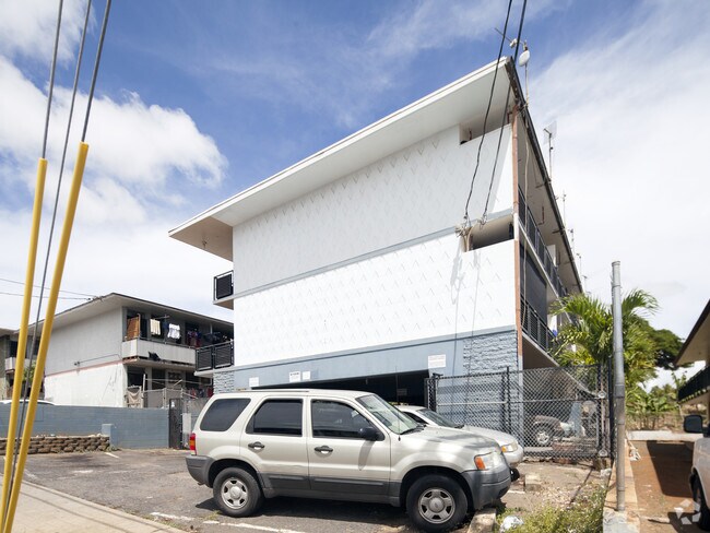 Building Photo - 94-119 Pupupuhi St