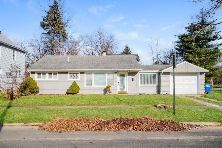 Building Photo - 1704 Georgia Ave