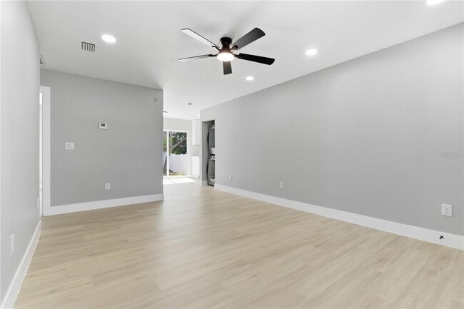 Building Photo - 5720 79th Ave