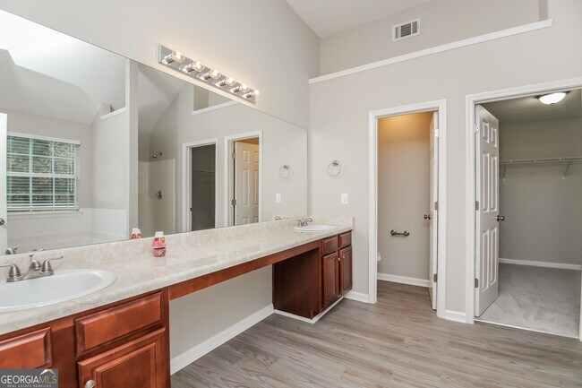 Building Photo - 6854 Fireside Ln