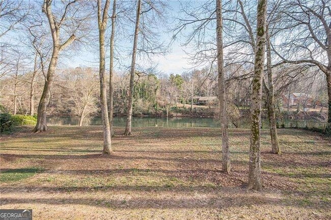 Building Photo - 4562 Columns Dr SE