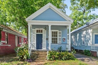 Building Photo - Oakleigh Garden District