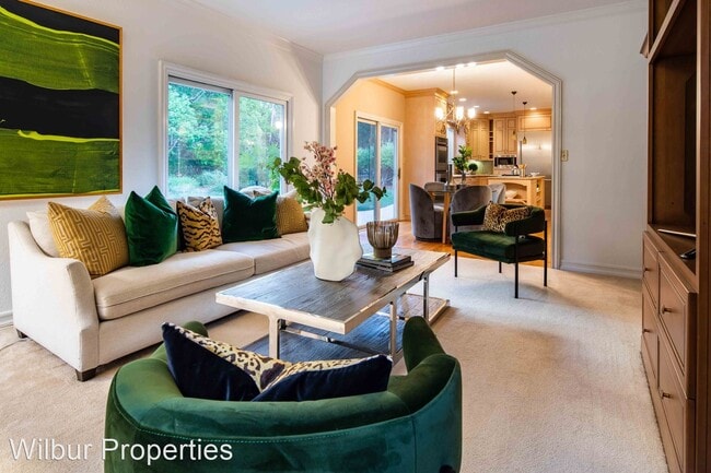 Building Photo - 5 br, 3.5 bath House - 27555 Purissima Rd