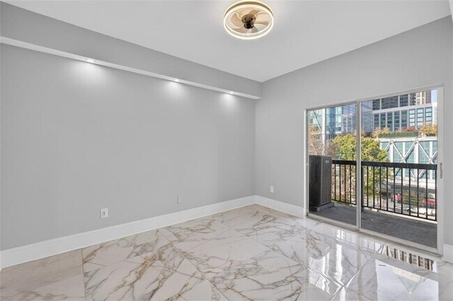 Building Photo - 1075 Peachtree Walk NE