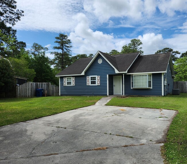 Primary Photo - Three Bedroom Home -- Masonboro Loop