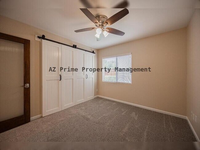 Building Photo - 1610 E Windjammer Way