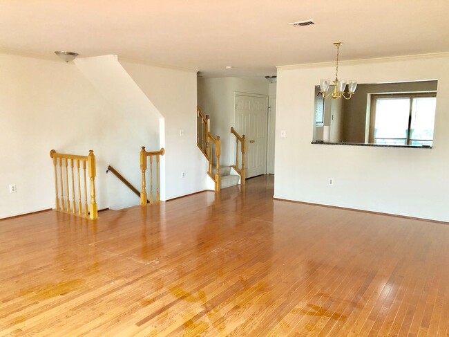 Building Photo - 13836 Coleman Ct