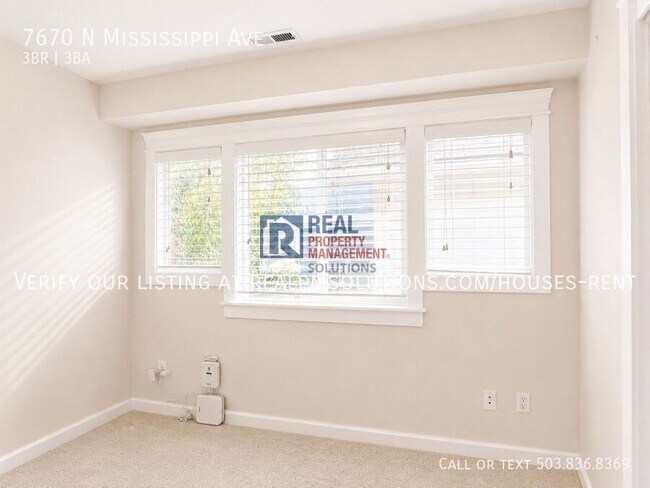 Building Photo - 7670 N Mississippi Ave