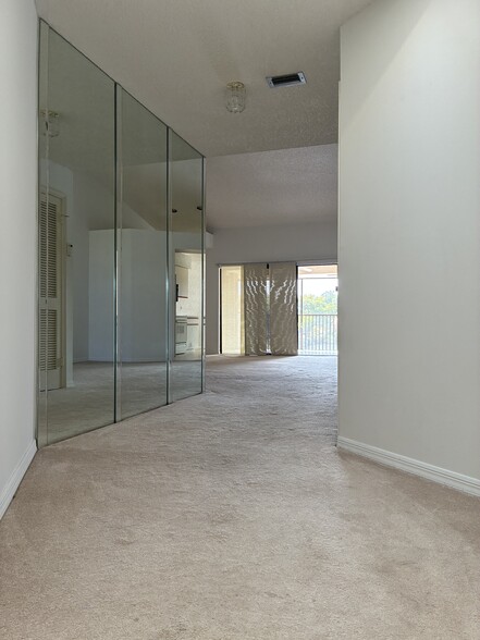 Afternoon Sunlight throughout - 3226 Laurel Oaks Ln