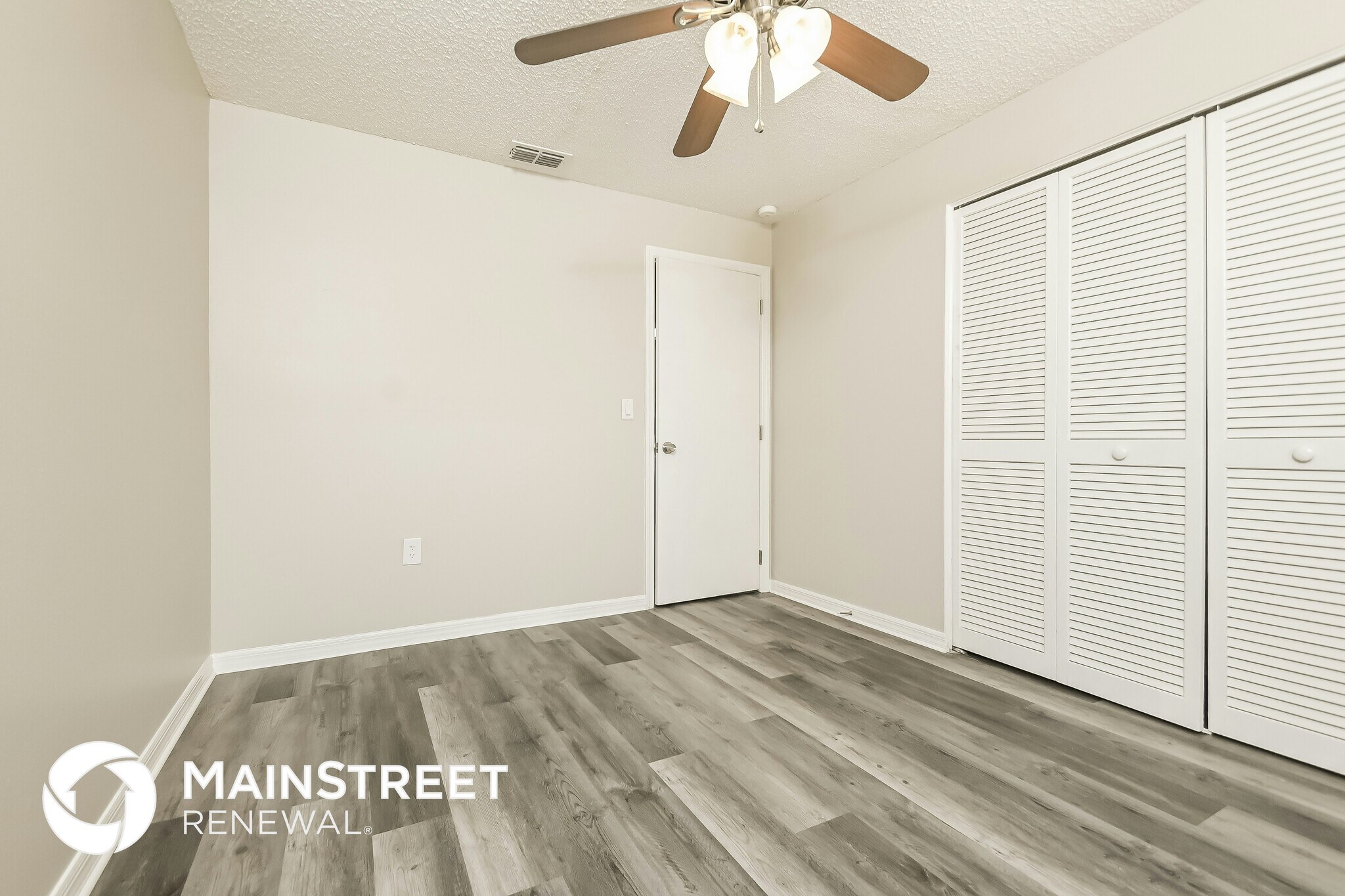 Building Photo - 4135 Old Colony Rd