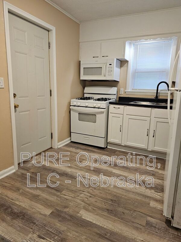 Building Photo - 1115 William St