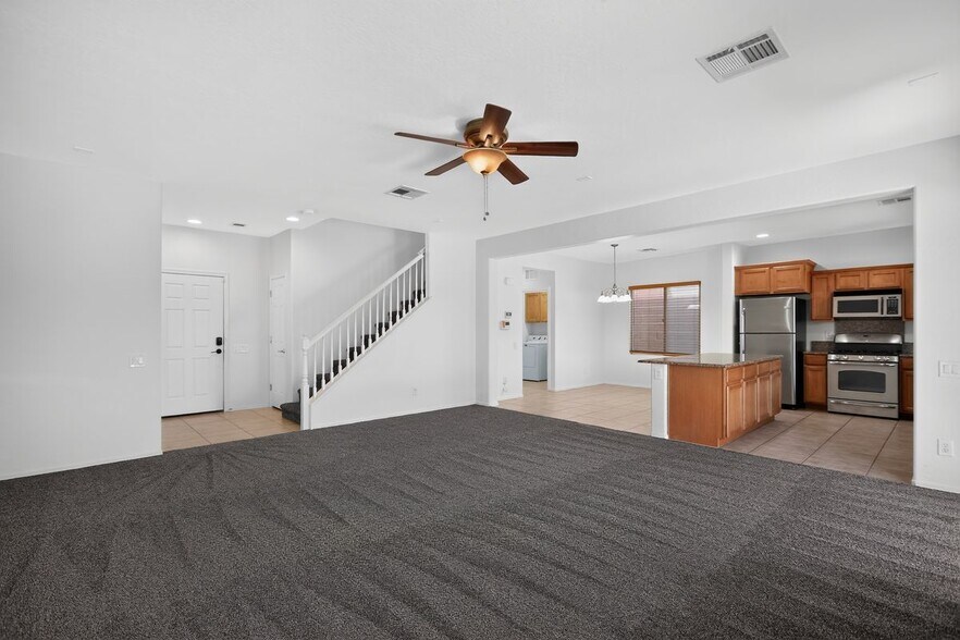 Building Photo - 6838 Sigri St