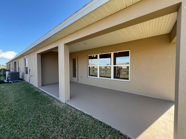 Building Photo - 8638 Giovanni Ave