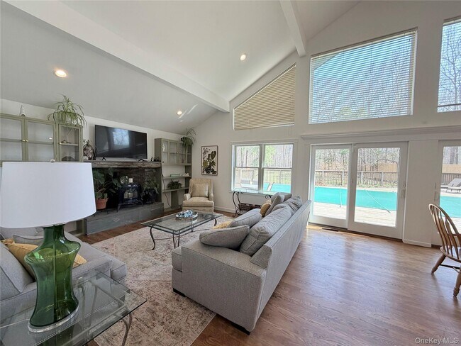 Building Photo - 43B Old Squires Rd