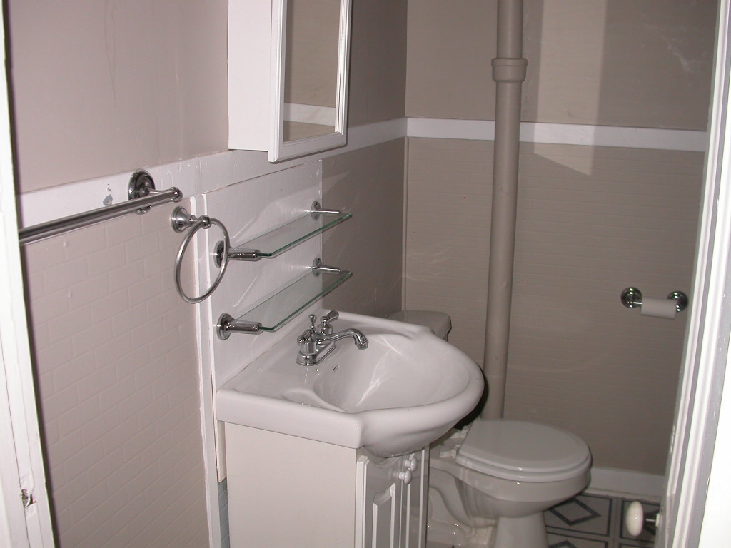 Building Photo - 110 Stone St