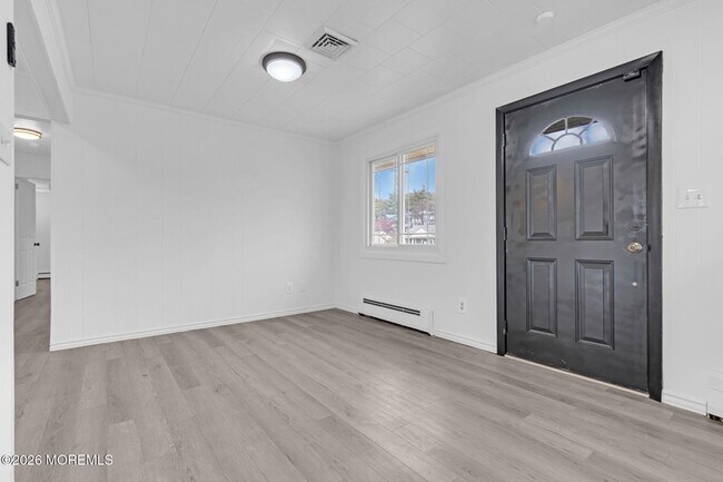 Building Photo - 405 Terrace Ave