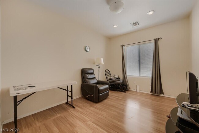 Building Photo - 7536 Chaffinch St