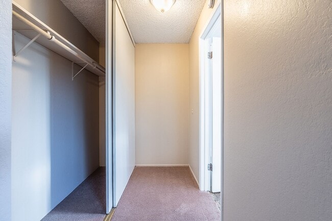 Building Photo - Market Street Apartments