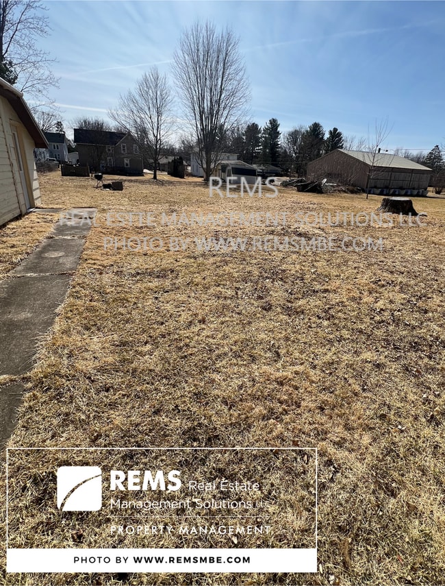 Building Photo - 431-437 Clark St.