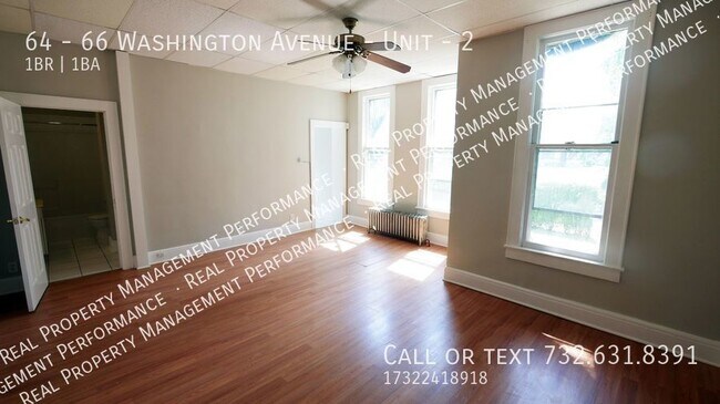 Building Photo - Very Large 1 Bedroom 1 Bath 1st floor apar...